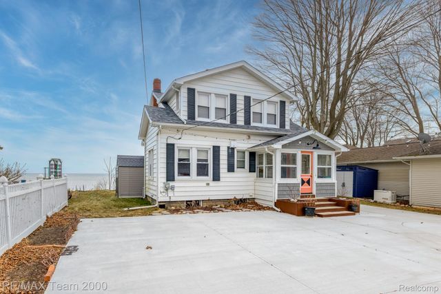 7745 Lakeview Drive, Worth Township, MI 48450