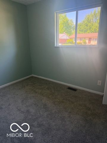 1449 Biloxi Lane, Beech Grove, IN 46107