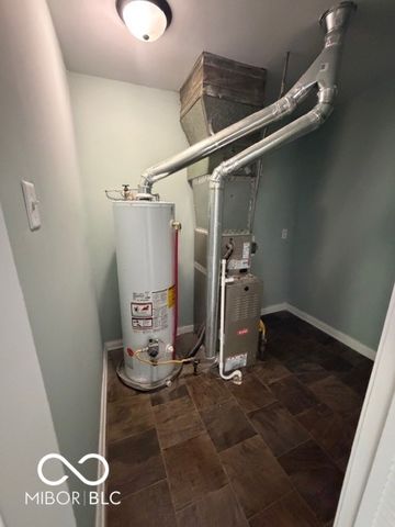 1449 Biloxi Lane, Beech Grove, IN 46107