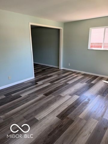 1449 Biloxi Lane, Beech Grove, IN 46107