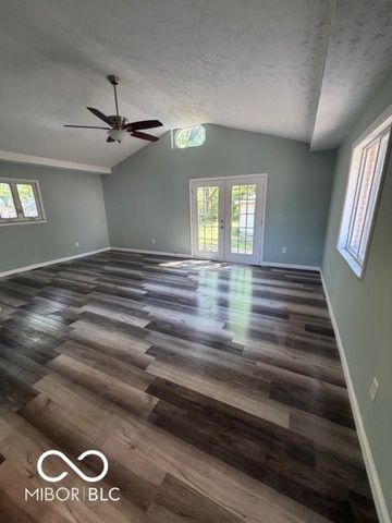 1449 Biloxi Lane, Beech Grove, IN 46107