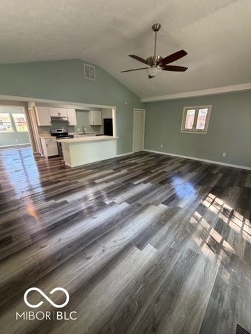 1449 Biloxi Lane, Beech Grove, IN 46107