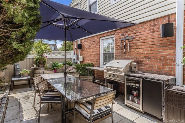 306 Latham Road, Mineola, NY 11501