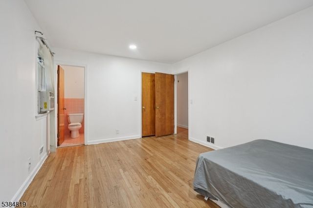 280 E Cedar St, Livingston Twp., NJ 07039