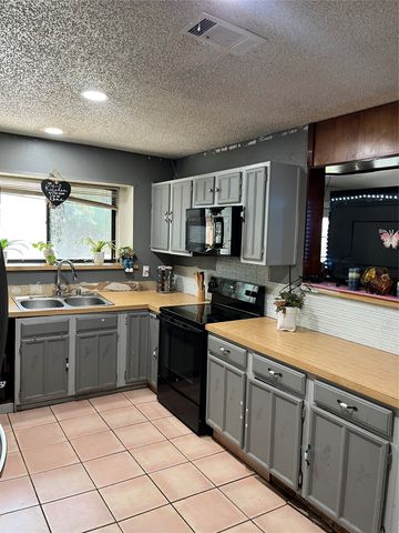3001 Colony Drive, Mesquite, TX 75150