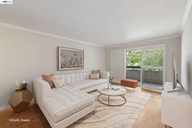 385 Jayne Avenue 205, Oakland, CA 94610