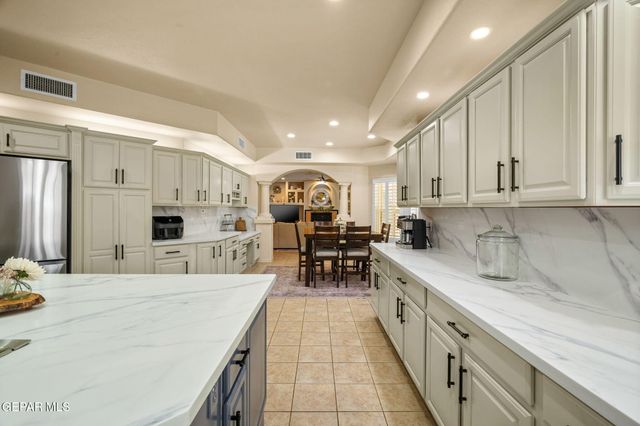 6224 CALLE LISA Way, El Paso, TX 79912