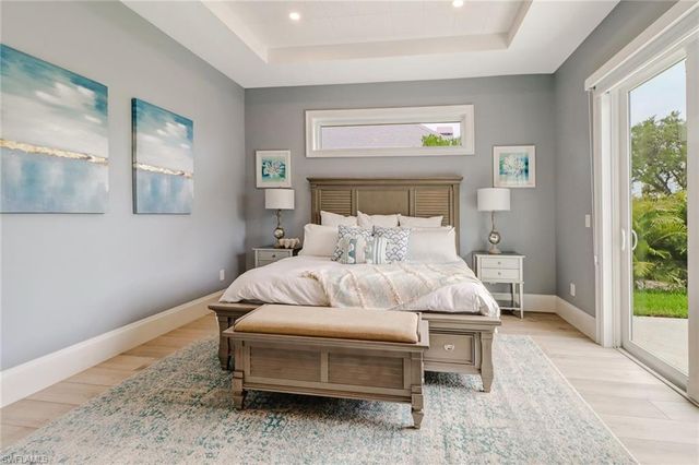 5130 Alpha CT, Naples, FL 34105