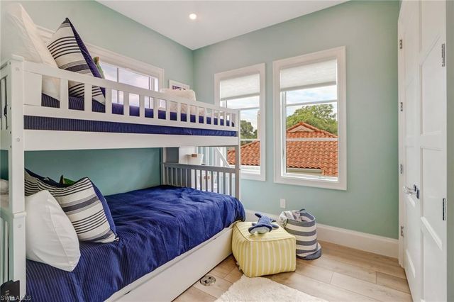 5130 Alpha CT, Naples, FL 34105