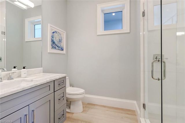 5130 Alpha CT, Naples, FL 34105