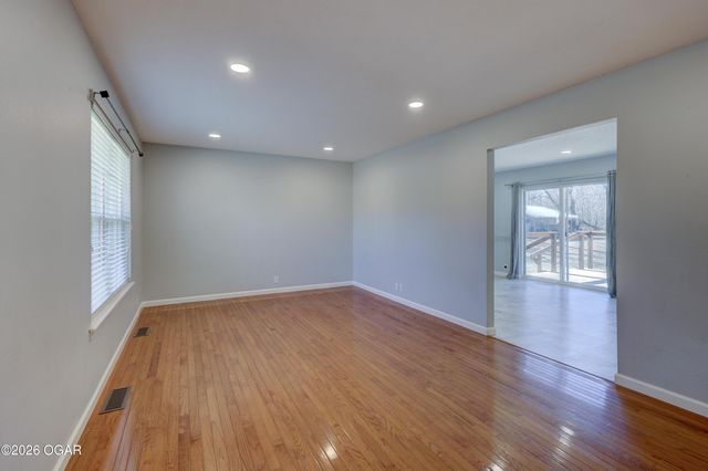 1350 Rainbow Drive, Joplin, MO 64804