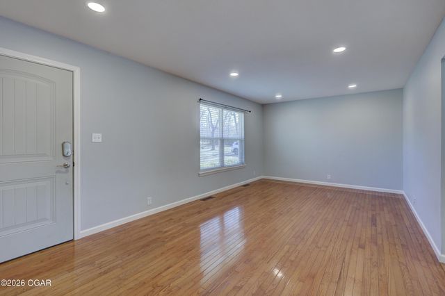 1350 Rainbow Drive, Joplin, MO 64804