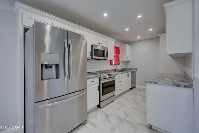 1350 Rainbow Drive, Joplin, MO 64804