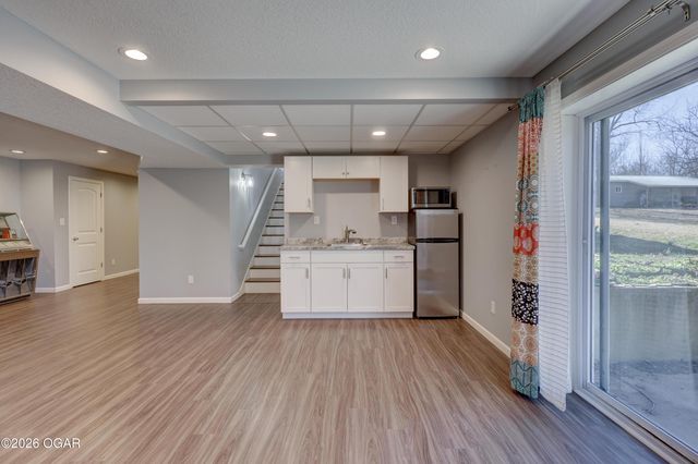 1350 Rainbow Drive, Joplin, MO 64804