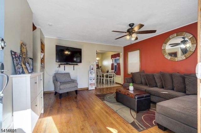 232 Laurel Ave, Maplewood Twp., NJ 07040