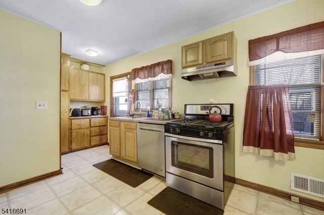 232 Laurel Ave, Maplewood Twp., NJ 07040