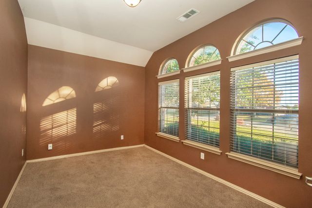 903 Fieldstone Drive, Cedar Hill, TX 75104