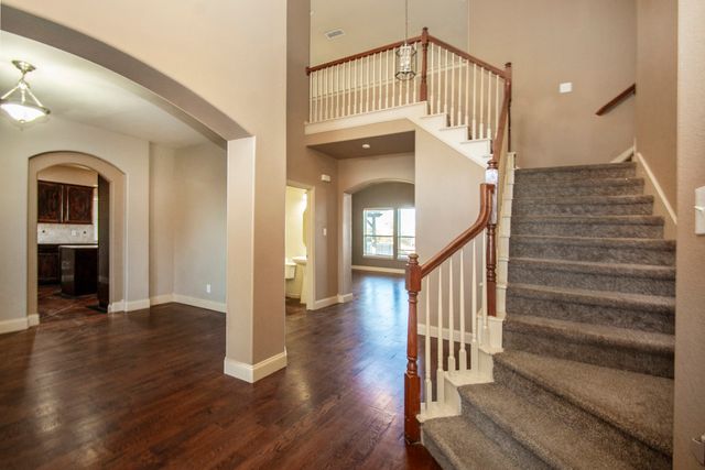 903 Fieldstone Drive, Cedar Hill, TX 75104