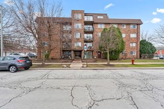 7117 W 93rd Street 306, Oak Lawn, IL 60453