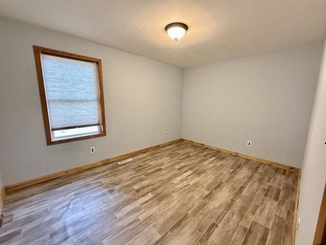 271 N WISCONSIN STREET, Berlin, WI 54923