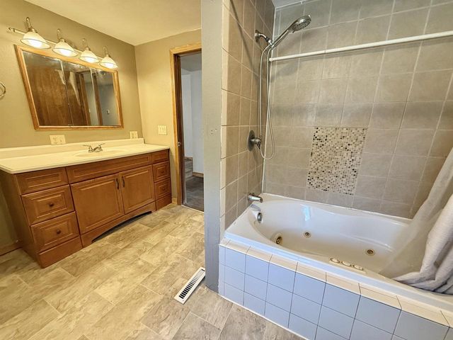 271 N WISCONSIN STREET, Berlin, WI 54923