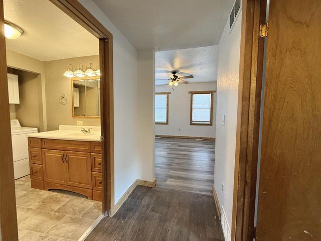 271 N WISCONSIN STREET, Berlin, WI 54923