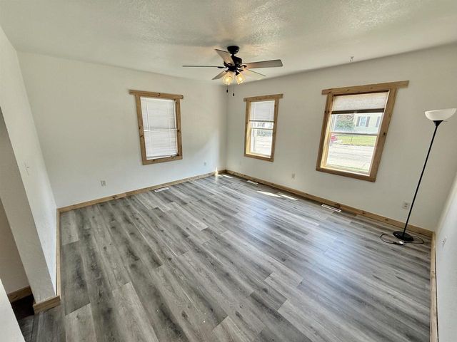 271 N WISCONSIN STREET, Berlin, WI 54923