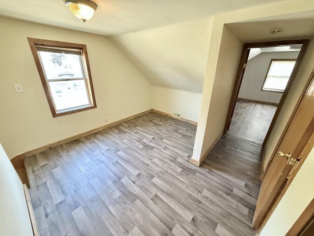 271 N WISCONSIN STREET, Berlin, WI 54923