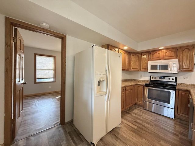 271 N WISCONSIN STREET, Berlin, WI 54923