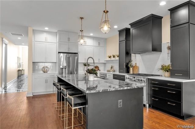 674 Main Street 5, Buffalo, NY 14202