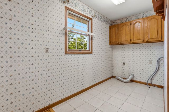 1913 CLEAR CT, Columbia, MO 65203