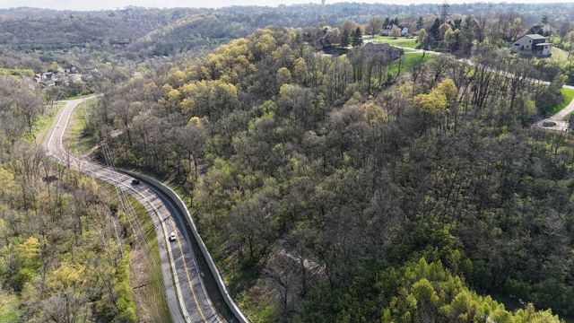 2139 Bromley-Crescent Springs Road, Crescent Springs, KY 41017