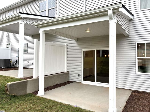 1438 Johnstone Drive, Reidville, SC 29375