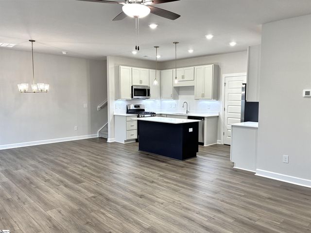 1438 Johnstone Drive, Reidville, SC 29375