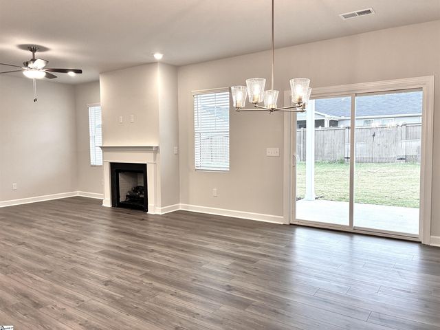 1438 Johnstone Drive, Reidville, SC 29375