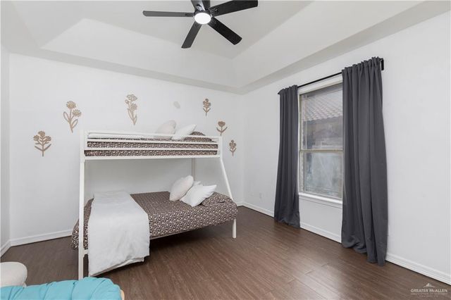 107 E Esperanza Avenue, Mission, TX 78574