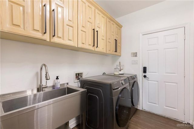 107 E Esperanza Avenue, Mission, TX 78574