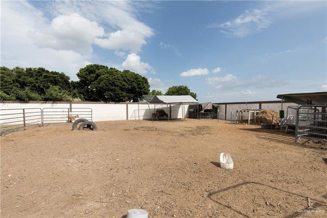 107 E Esperanza Avenue, Mission, TX 78574