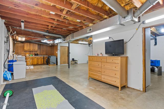 1263 Geneva Albright Road, Graham, NC 27253