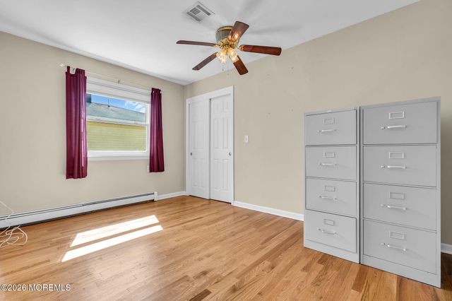 21 Boca Raton Street, Toms River, NJ 08757