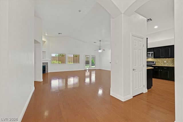 2081 Dakota Lodge Avenue, Las Vegas, NV 89123