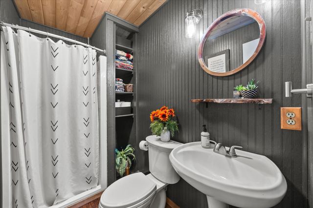 1216 Wesley Street, Greenville, TX 75401