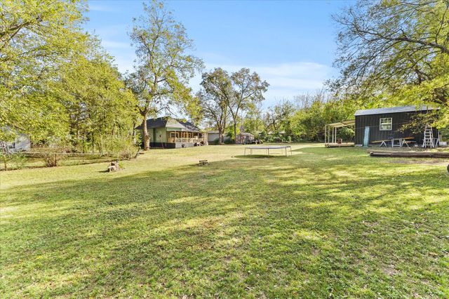 1216 Wesley Street, Greenville, TX 75401