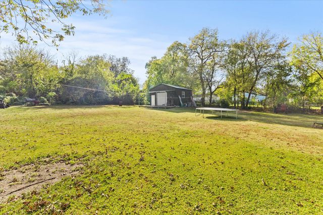 1216 Wesley Street, Greenville, TX 75401