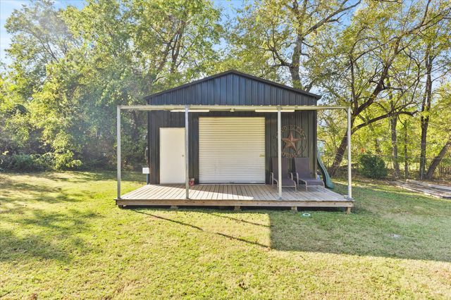 1216 Wesley Street, Greenville, TX 75401