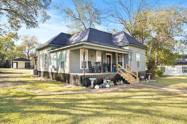 1216 Wesley Street, Greenville, TX 75401