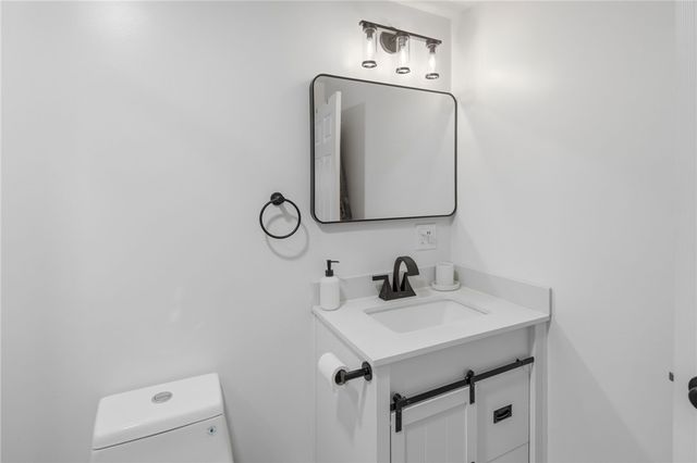 19 Fanning Lane, Smithfield, RI 02828