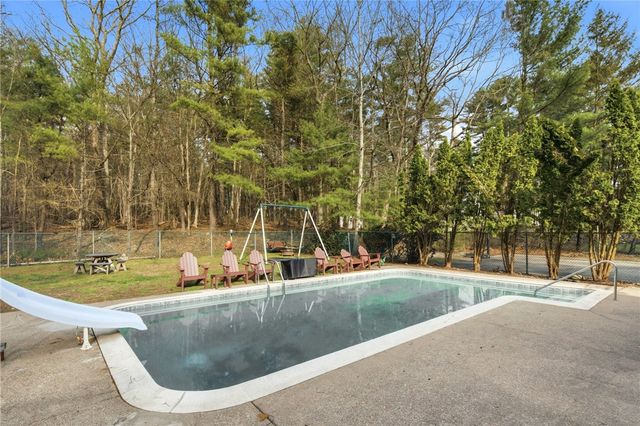 19 Fanning Lane, Smithfield, RI 02828