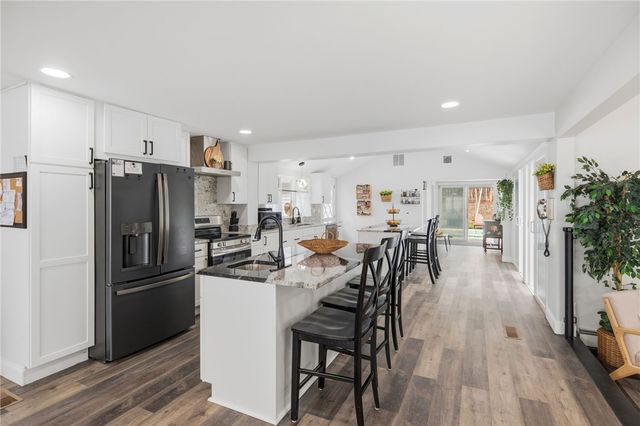 19 Fanning Lane, Smithfield, RI 02828