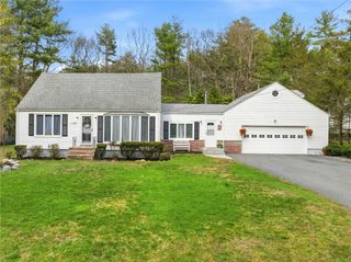 19 Fanning Lane, Smithfield, RI 02828